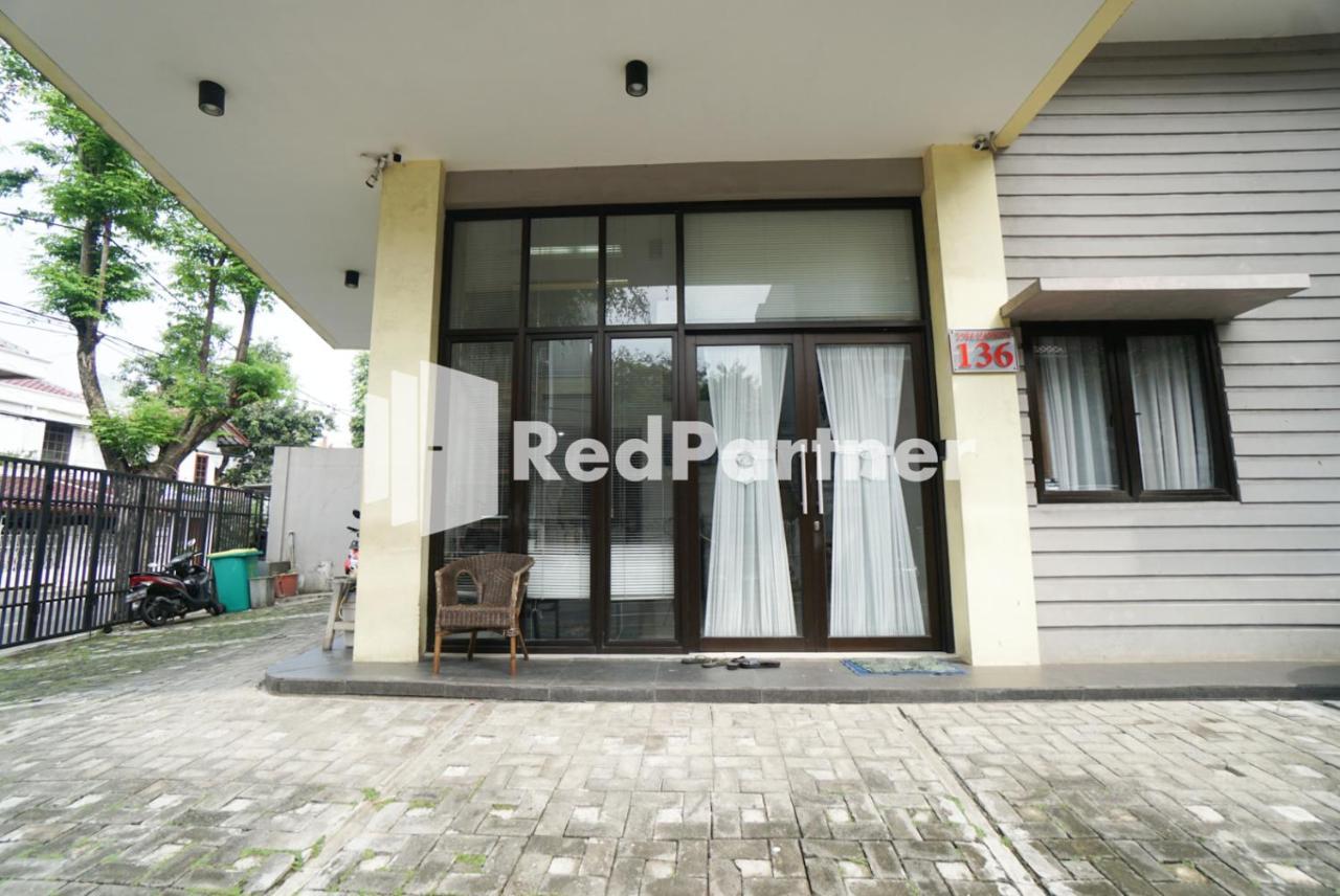 Toba Mansion Syariah Near Benhil Redpartner Hotel Jacarta Exterior foto