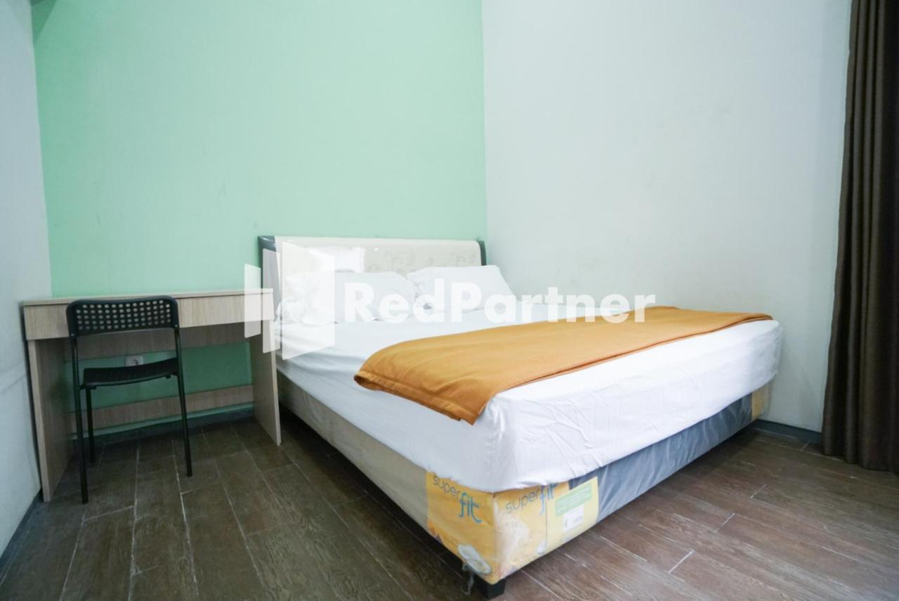 Toba Mansion Syariah Near Benhil Redpartner Hotel Jacarta Exterior foto