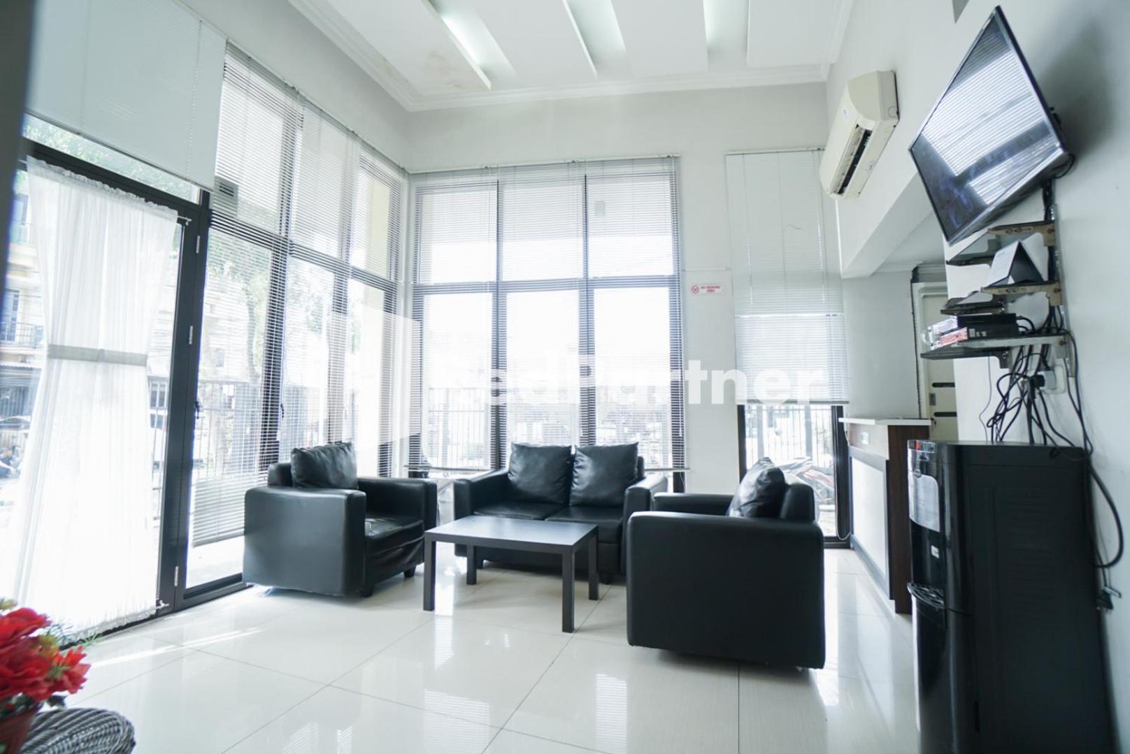 Toba Mansion Syariah Near Benhil Redpartner Hotel Jacarta Exterior foto