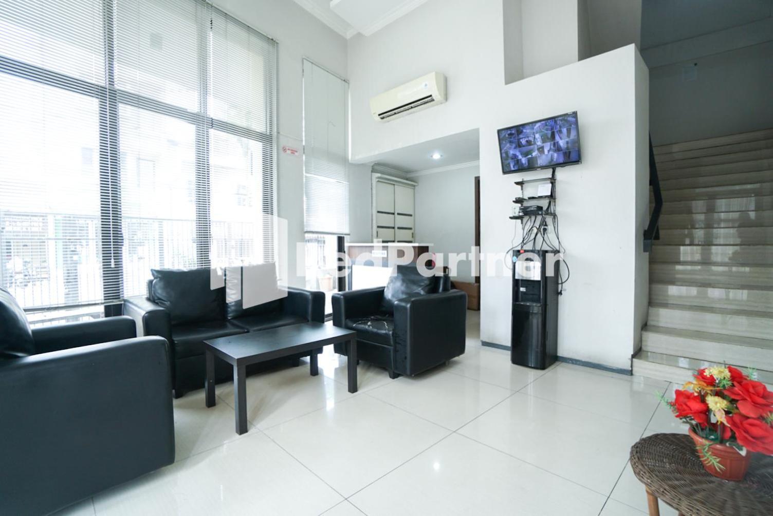 Toba Mansion Syariah Near Benhil Redpartner Hotel Jacarta Exterior foto